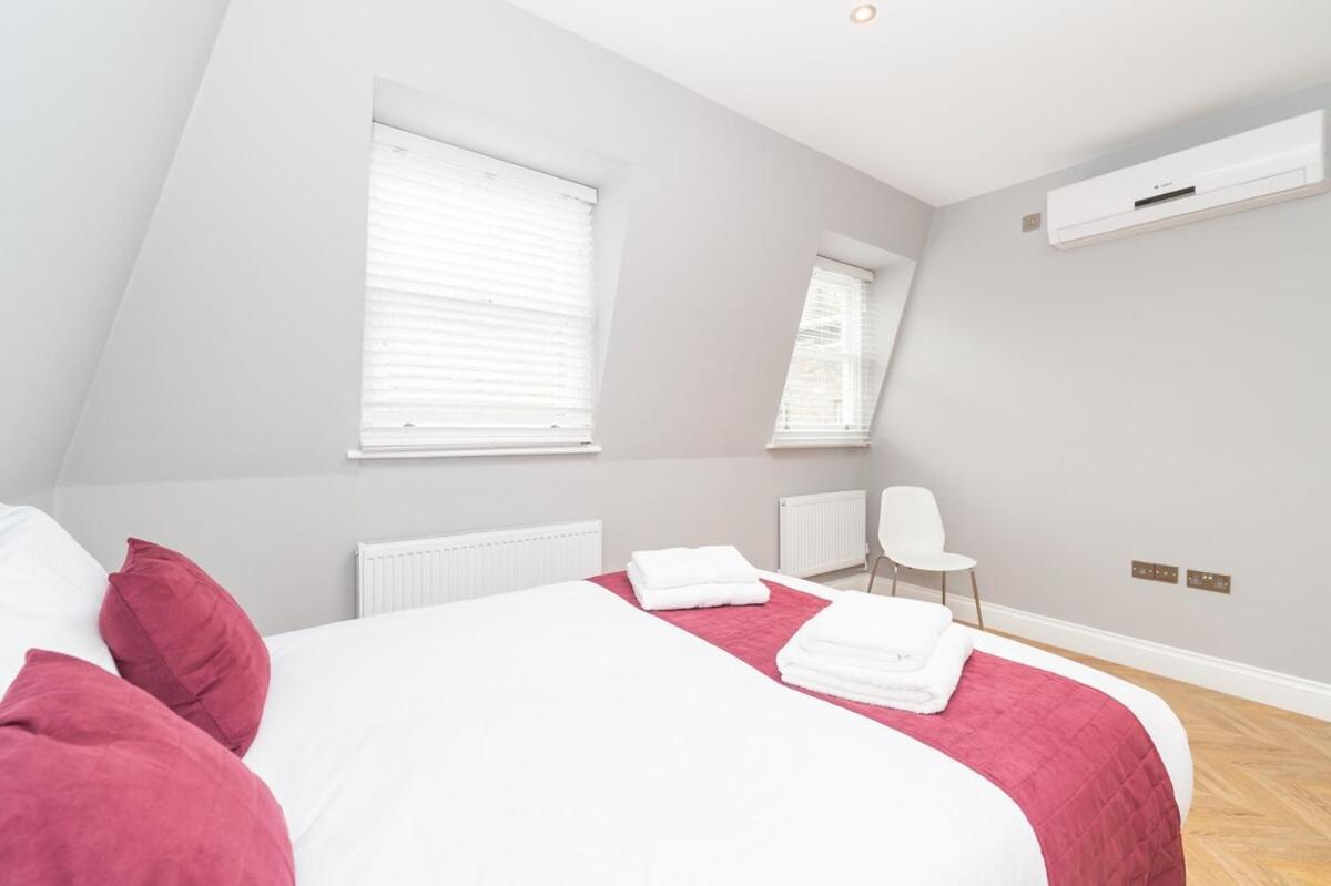 Modern Two-bedroom In Paddington Apartment *