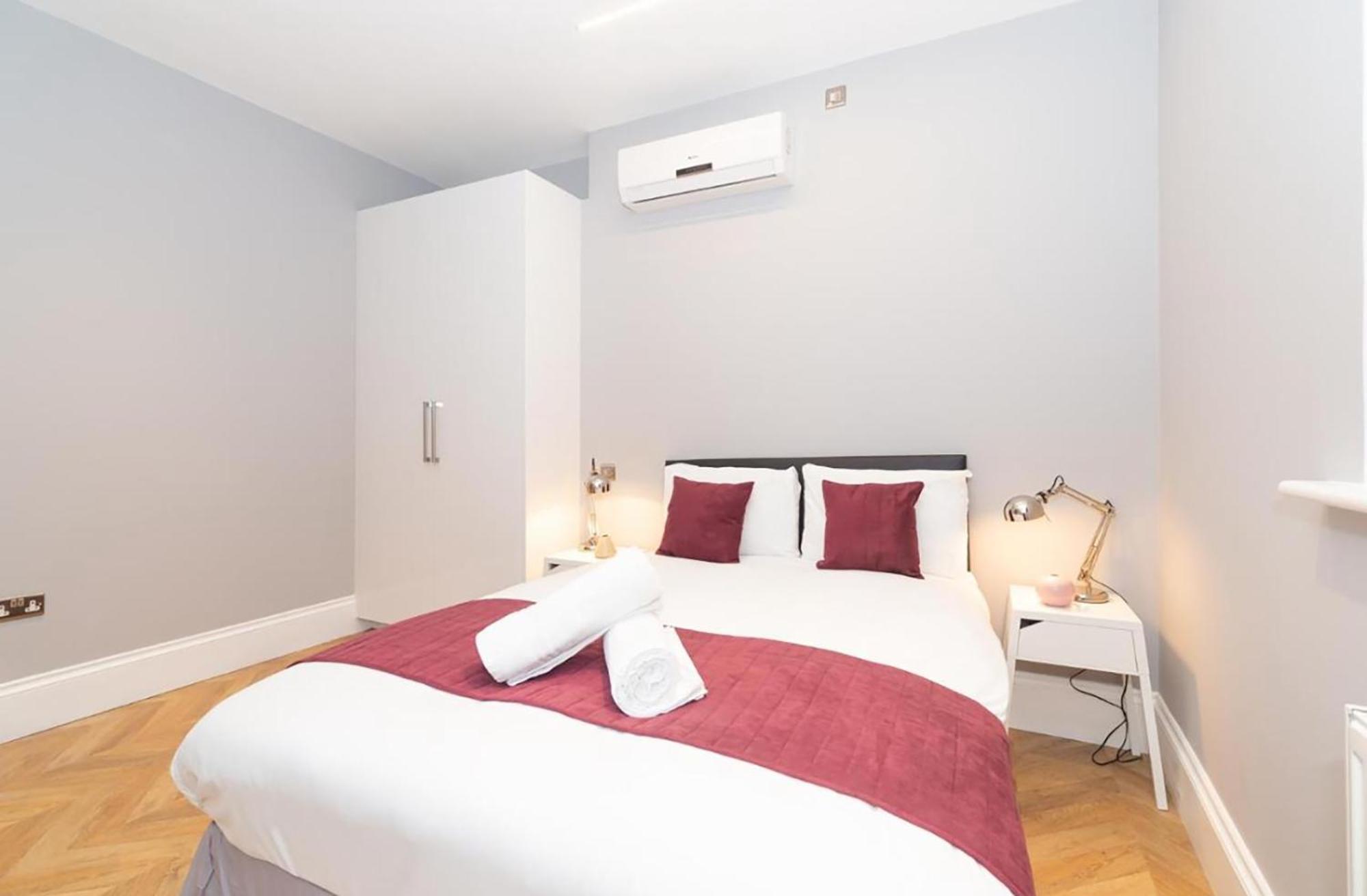 Modern Two-bedroom In Paddington *